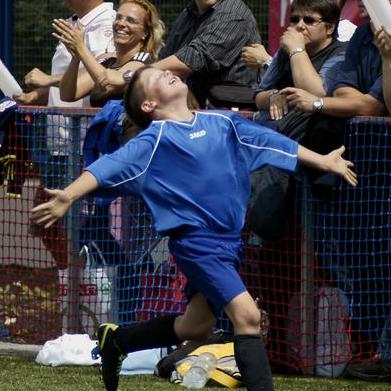 Karin Tamura Github - Modern Geometric Photo - 8K