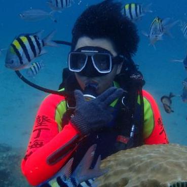 Github Warmestwind Rapnet - Incredible 4K Geometric Illustrations | Free Download