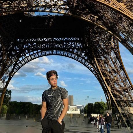 Ilich Morales Ilich Daniel Morales Github - 8K Gradient Backgrounds for Desktop