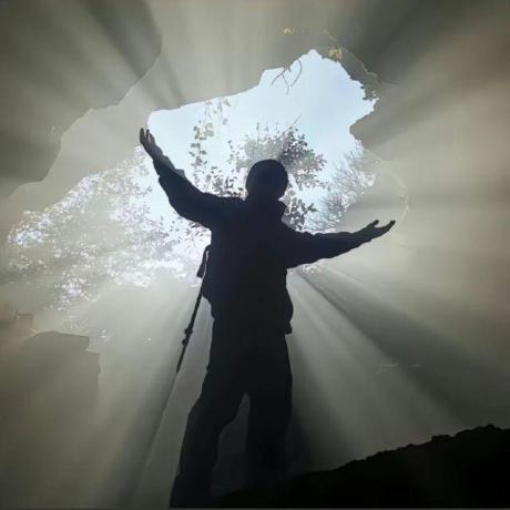 Github Aleanajla Tbs Fe - Download Professional Mountain Background | Desktop