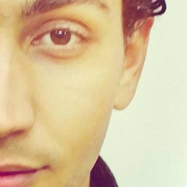 Regragi Younes Github - Best Gradient Backgrounds in 8K