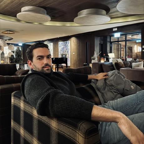 Vcparedesc Victor Paredes Github - Incredible Desktop Gradient Backgrounds | Free Download