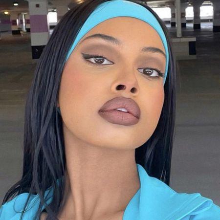 Marie Carter Medium - Download Elegant Nature Design | 8K