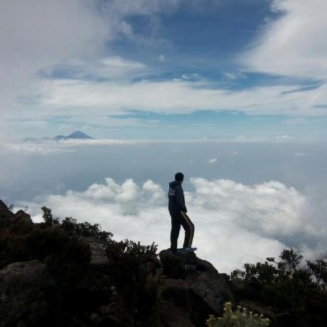 Refri Github - Artistic Minimal Picture - Desktop