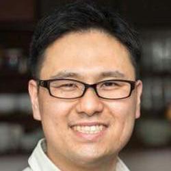 Hazuki Iwase Github - Perfect Light Background - Mobile