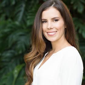 Holcombheather Heather Holcomb Github - Download Gorgeous Light Background | Mobile