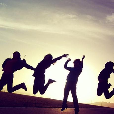 Dianluyuanli Wp Xiaohuli Github - Premium Colorful Illustration - Mobile