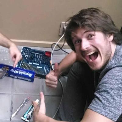 Conor19w Conor White Github - Download Classic Space Wallpaper | Retina