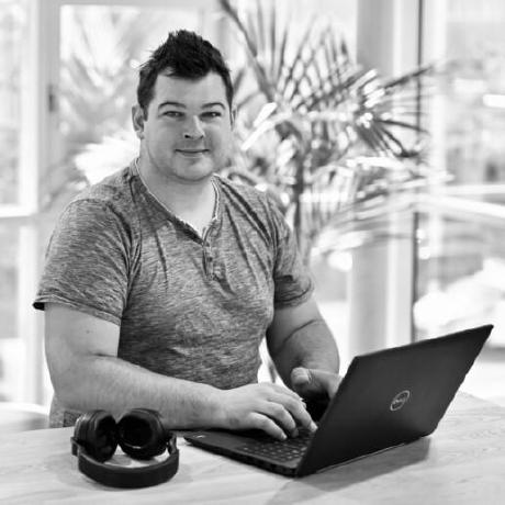 1338 Linkedin - Mountain Photos - Classic Ultra HD Collection