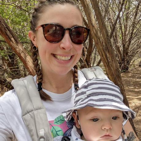 Meredith Mantis Bayne Medium - Gradient Images - Creative Full HD Collection