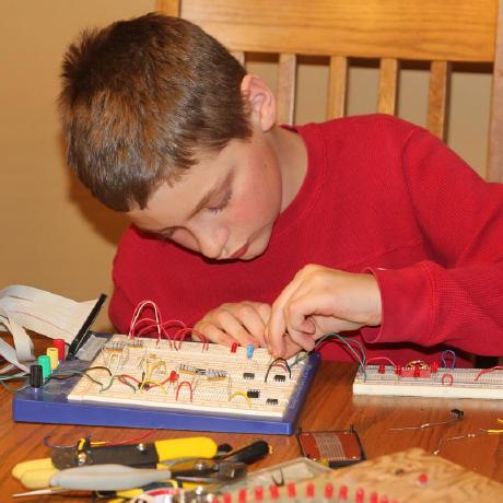 Jarvis Coghlin Real Life Cs Go Flashbang - Premium City Picture - Full HD