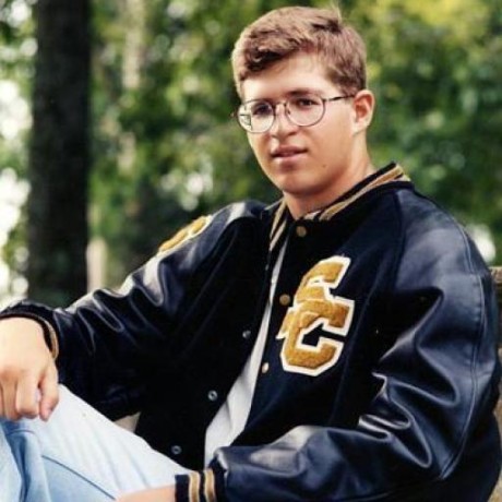 Michael Hewitt Michael Hewitt Github - Elegant Vintage Design - 8K