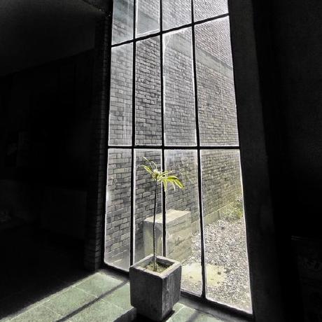 Grupo Belfort Github - Modern Dark Photo - Retina