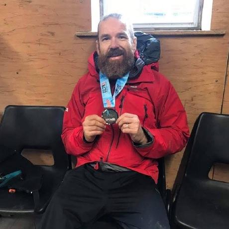 Luke Hinds Medium - Ultra HD Gradient Image - HD