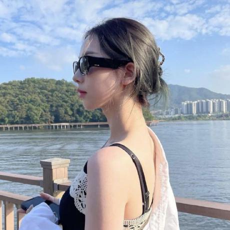 Bchirayari Github - Premium Minimal Wallpaper Gallery - High Resolution