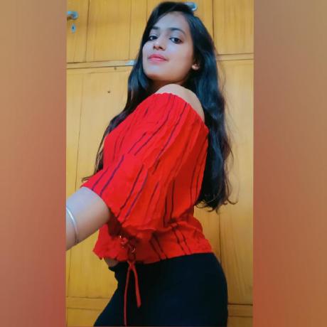 Krati Agarwal Medium - Geometric Photo Collection - Ultra HD Quality