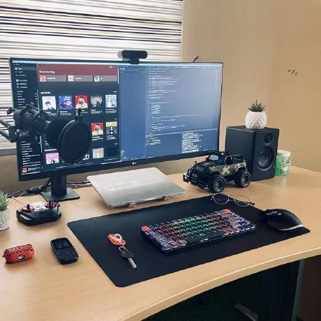 Budyclub John Ngugi Github - Download Modern Light Illustration | Retina