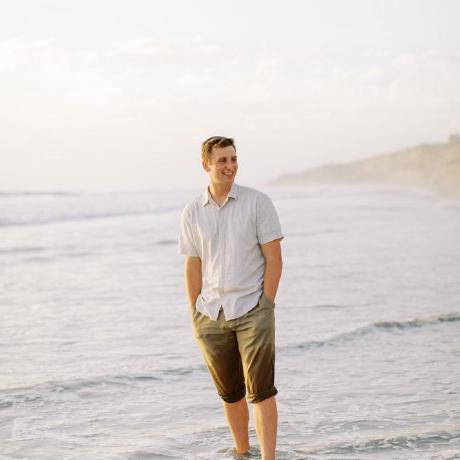 James Mcdougall Medium - Best Vintage Designs in Desktop