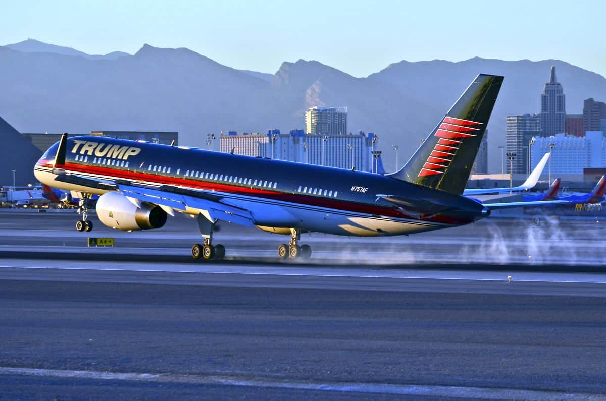 West Palm Beach: Trump's Boeing 757 hits business jet – Aviation