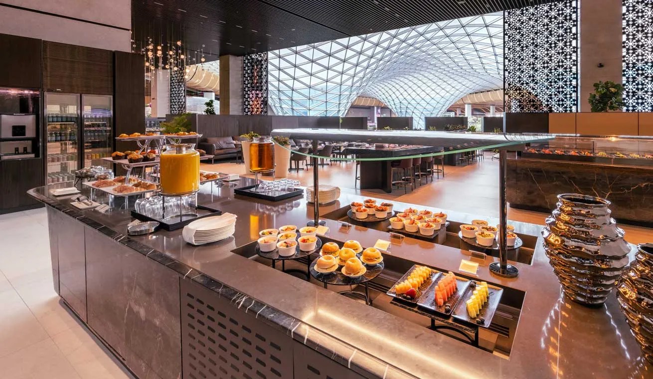 Qatar Airways Lounge Update: No More Morning Hours (2026)
