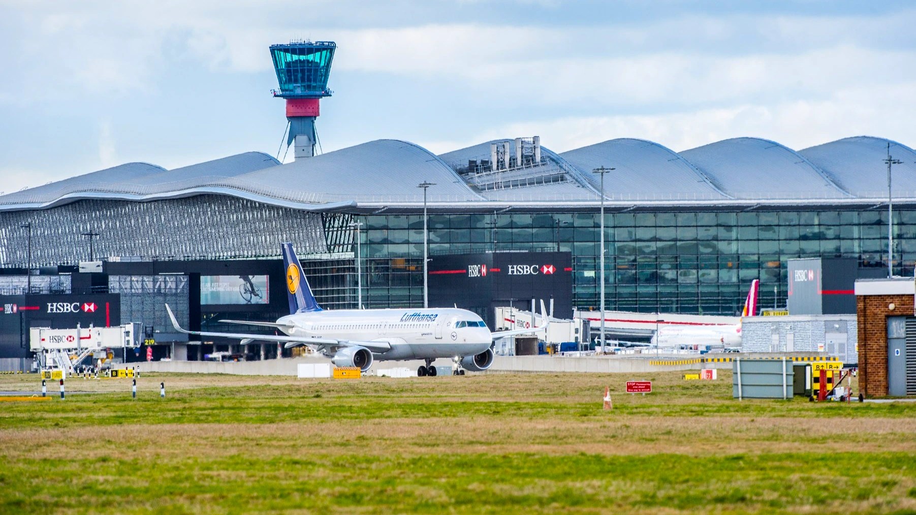 British Airways Baggage Chaos at Heathrow: What Happened & Passenger Rights Explained (2026)