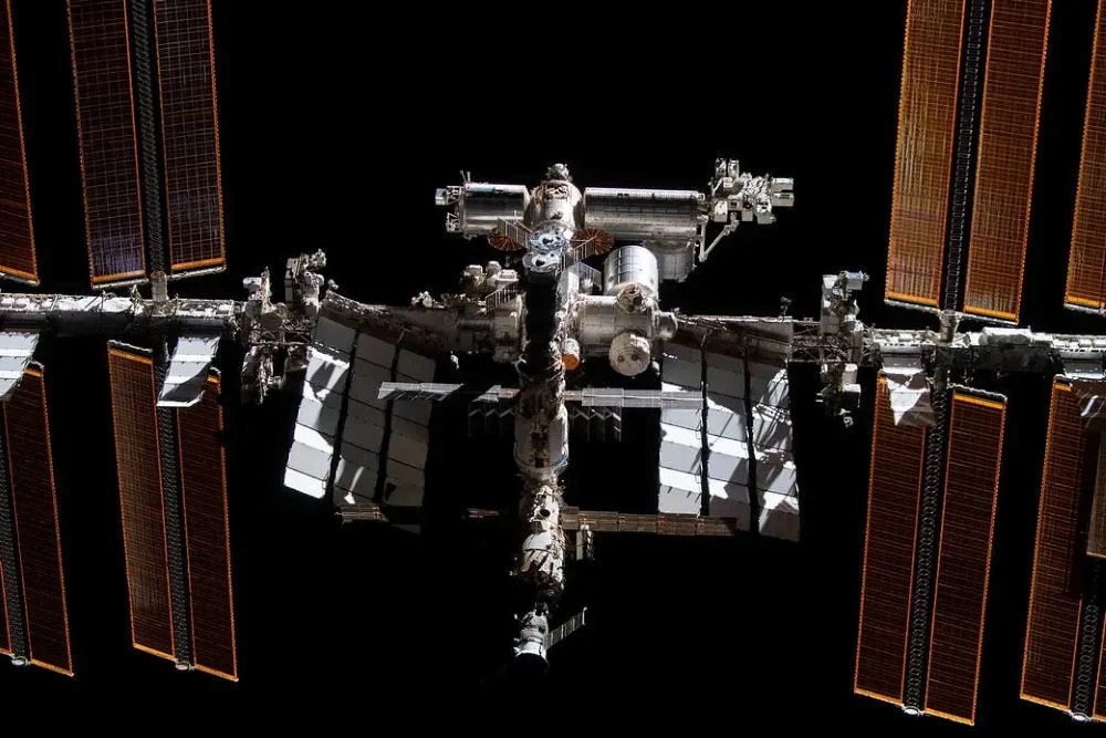 NASA's Safety Panel Commends ISS for Swift Action on Air Leaks (2026)