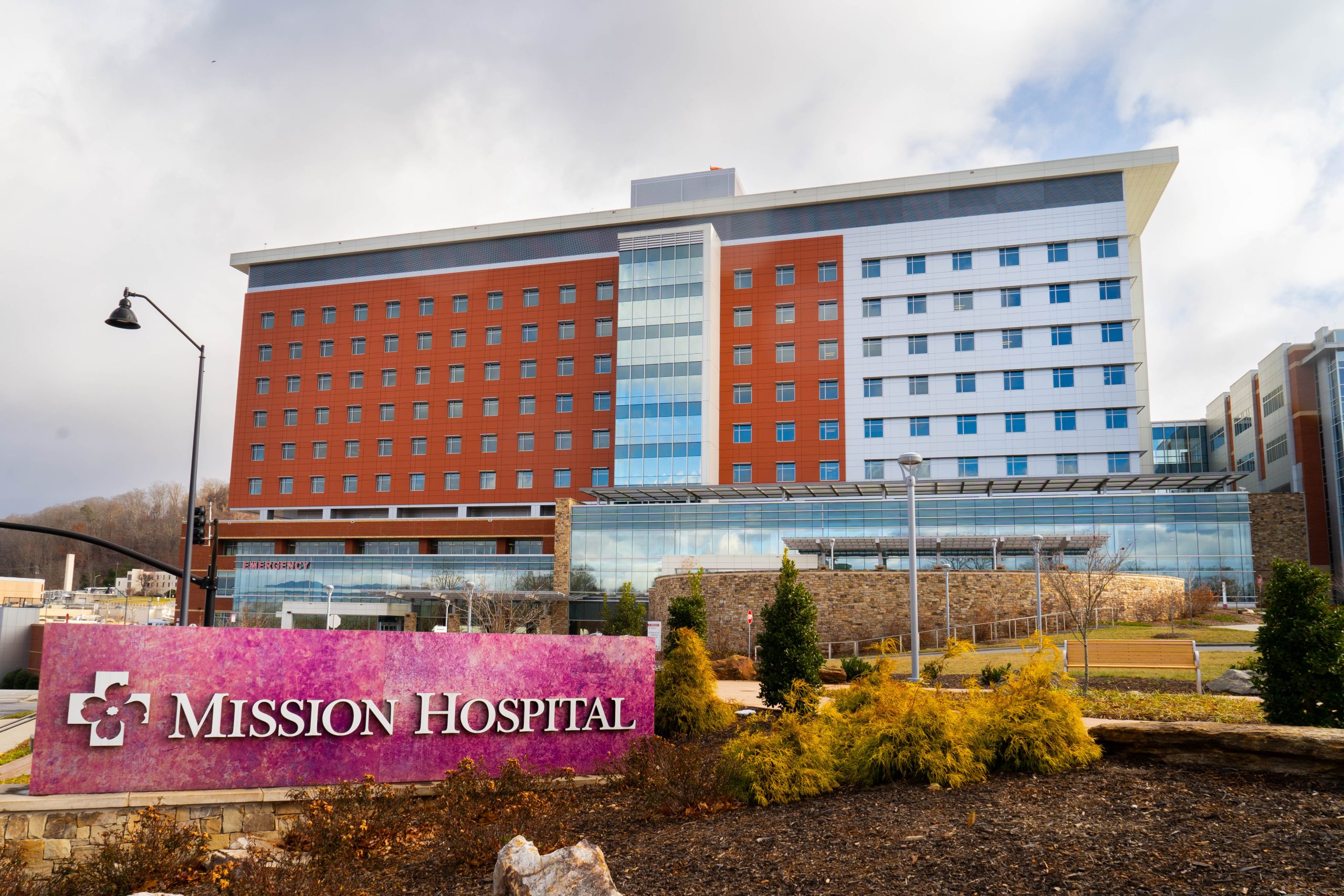 HCA chased Mission doctors away and made a &lsquo;debacle&rsquo; of emergency 