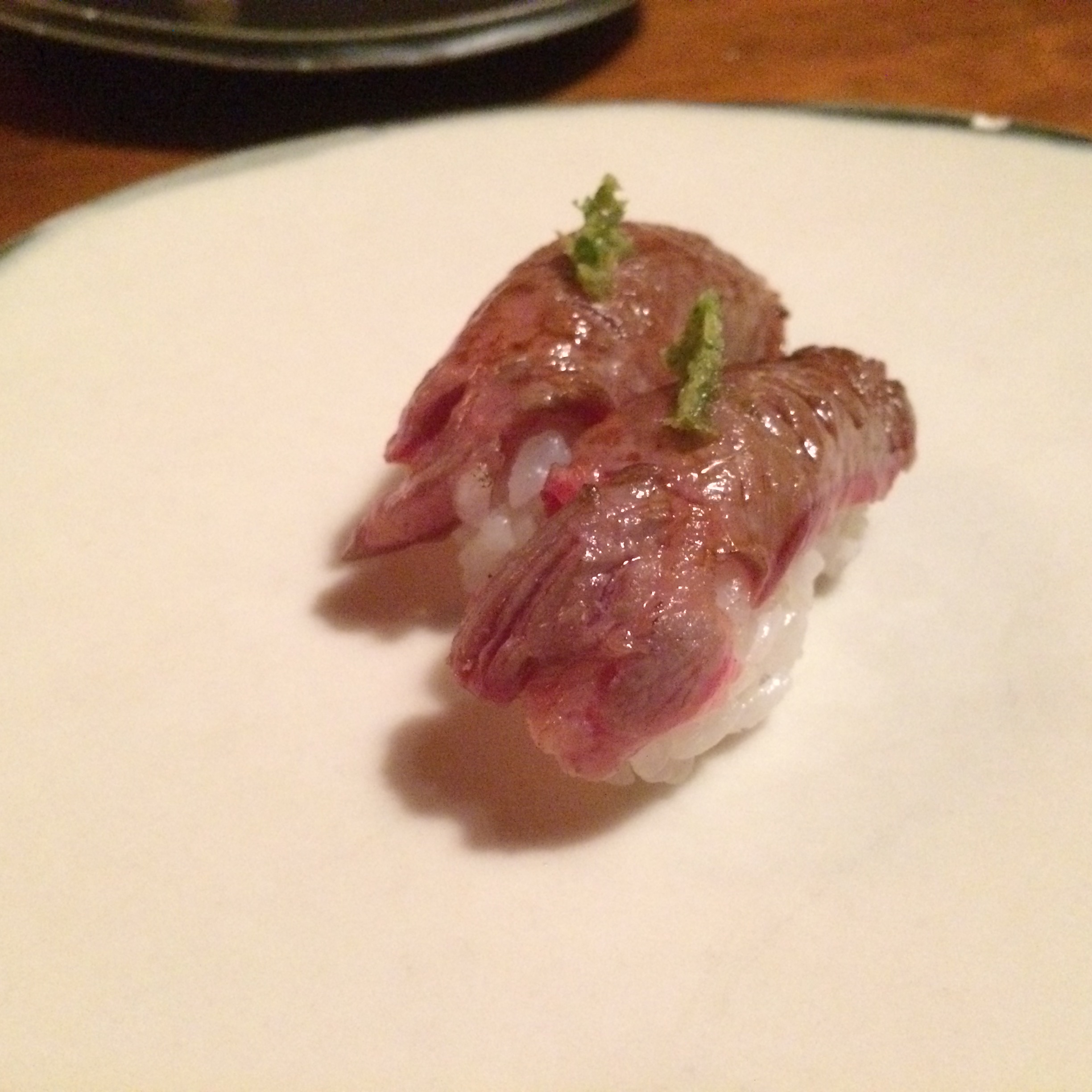 Ribeye Nigiri: 牛眼肉寿司