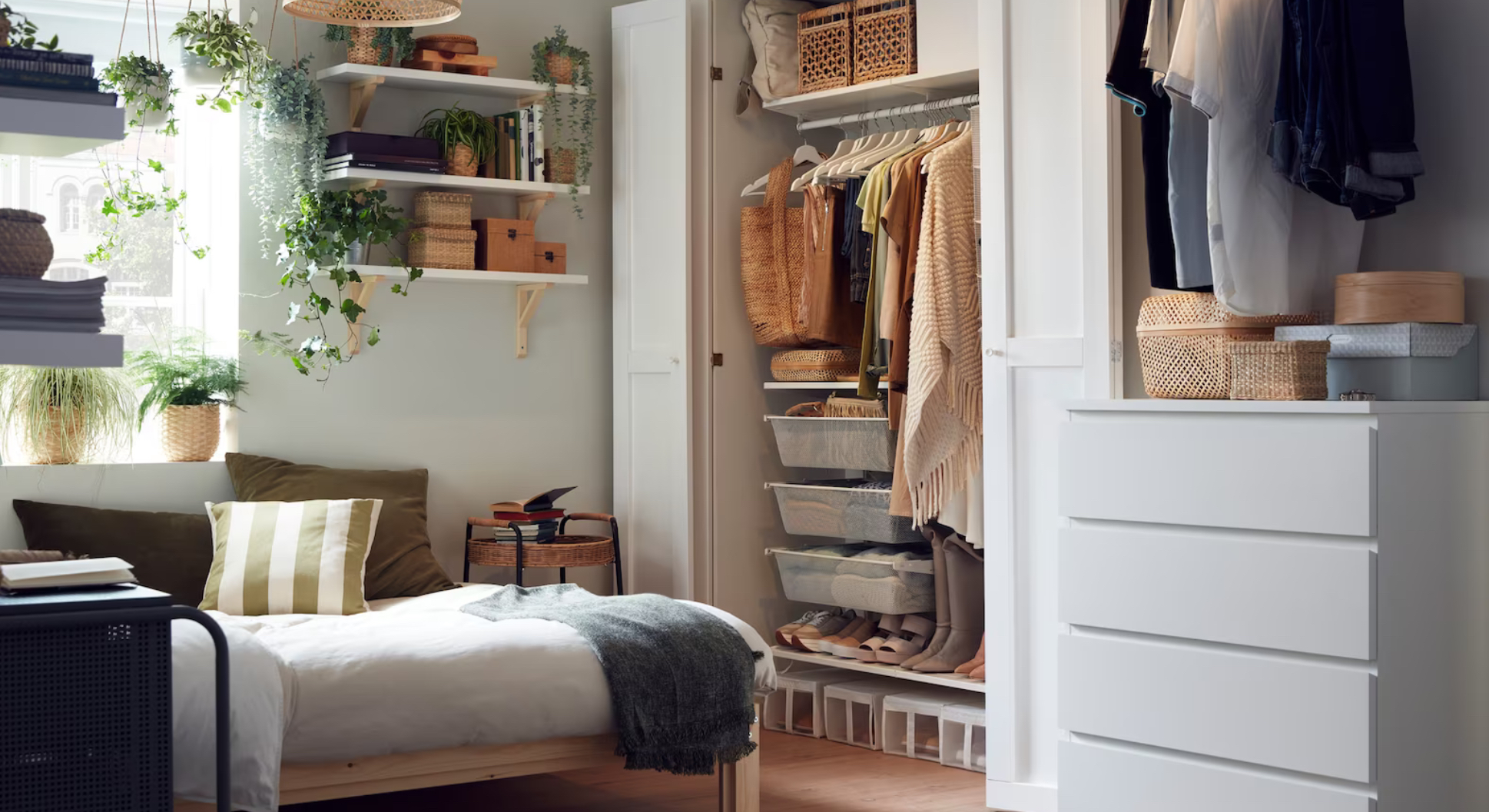 10 Smart Ways to Organize Your Bedroom for a Clutter-Free Space