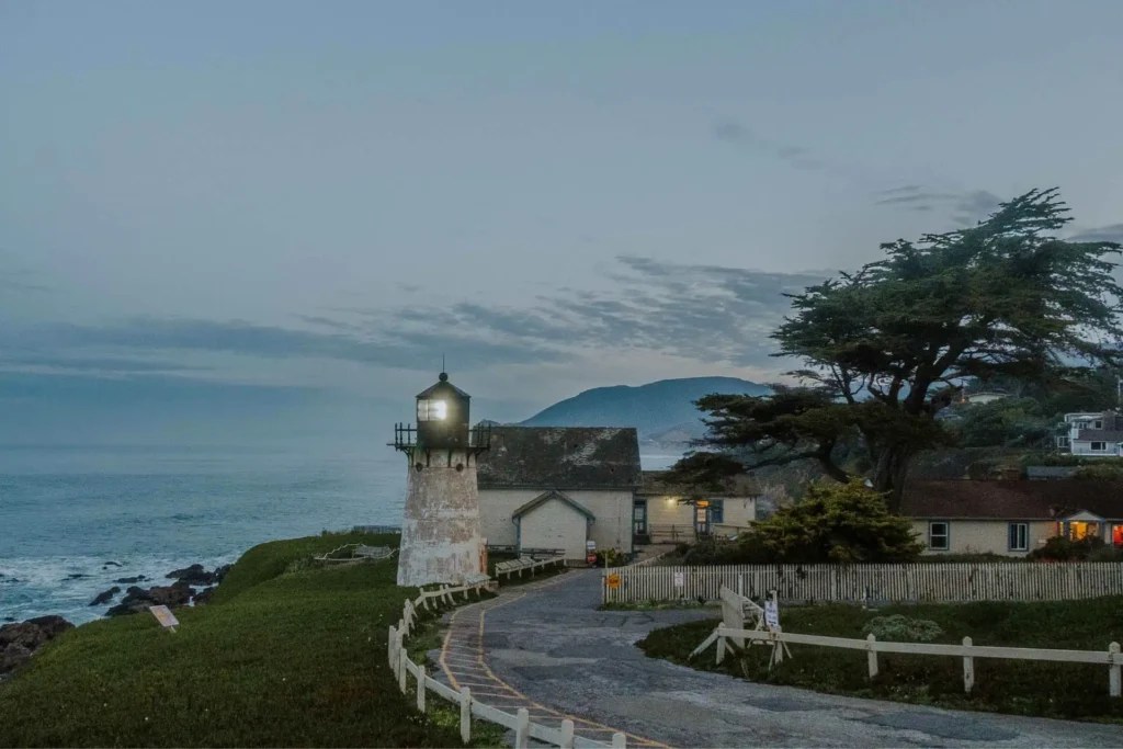 HI Point Montara Lighthouse Hostel