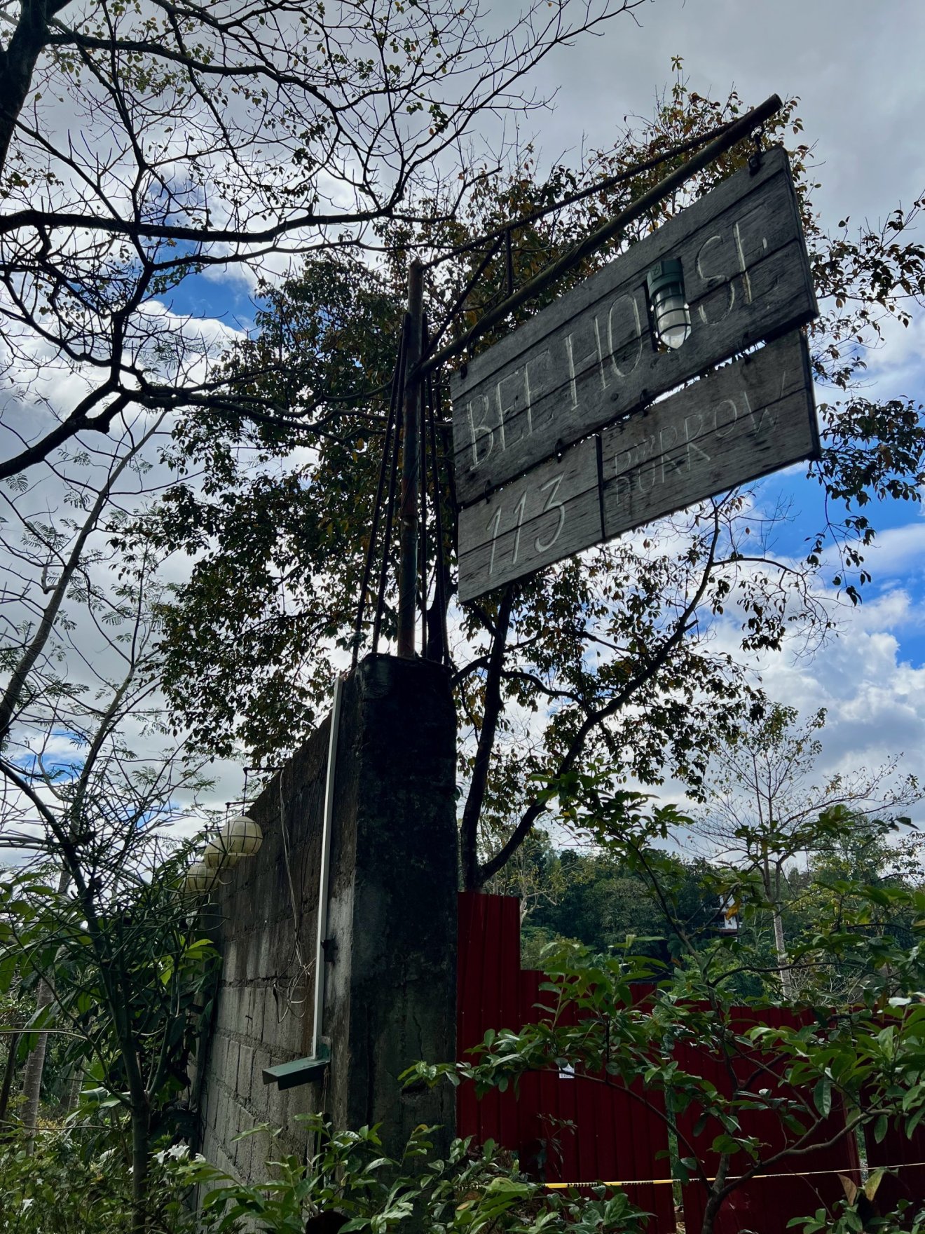 BURROW CAFE ANTIPOLO Best Underground Cafe in Manila! (A Review