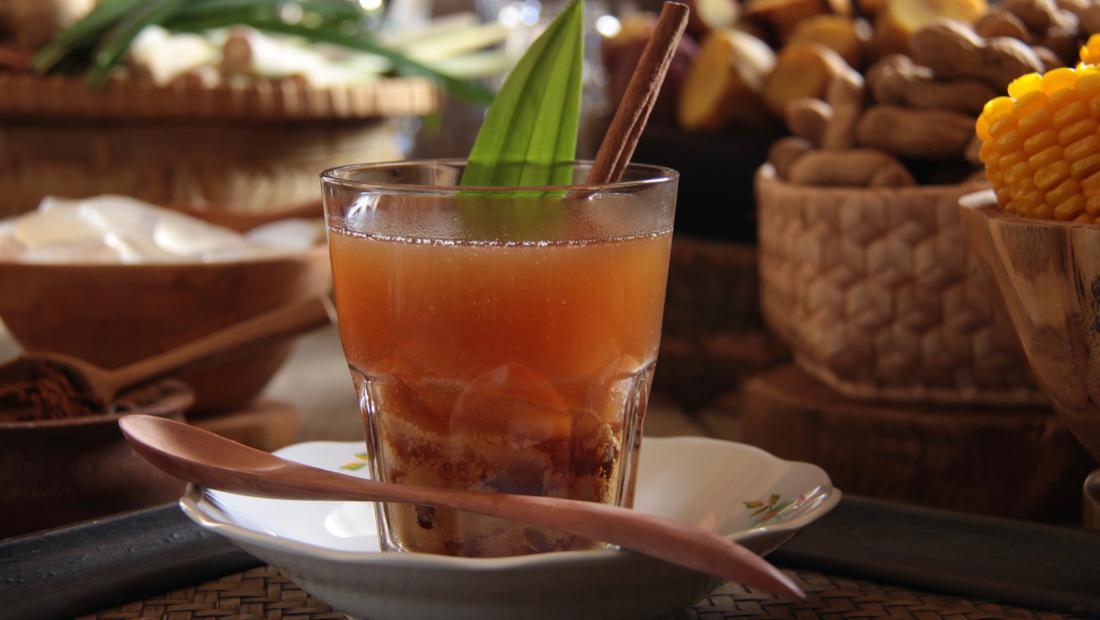Daftar 7 Minuman Terenak Asli Indonesia Versi TasteAtlas 2025