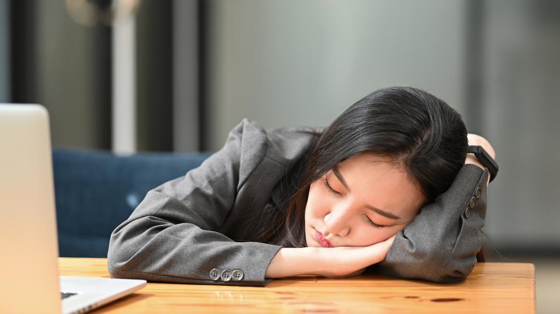 Mudah Lemas dan Gampang Mengantuk, Pertanda Kekurangan Vitamin Apa?