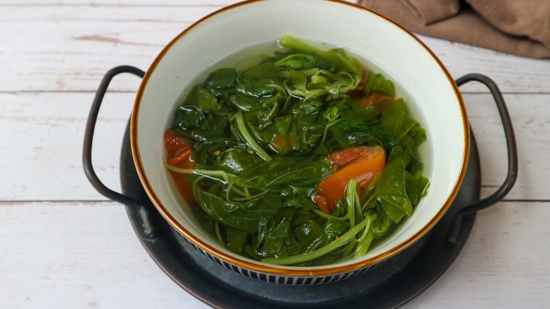 Benarkah Memanaskan Sayur Bayam Bisa Beracun? Ini Kata Ahli Gizi