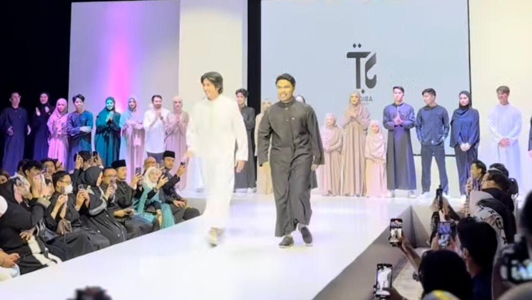 Thariq Halilintar dan Harris Vriza Kolaborasi Bikin Brand Fashion Muslim