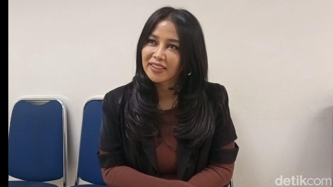 Tingkah Gewa Obati Kerinduan Mutia Ayu kepada Glenn Fredly