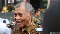 Ia digelandang karena kasus pembelian gas . Ketua Kpk Sebut Koruptor Terbanyak Anggota Dpr Dprd