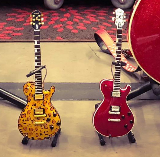 AXE HEAVEN® Exclusive Artist: Steve Stevens – AXE HEAVEN Miniature