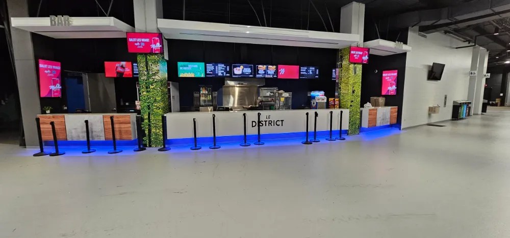 Éclairage DEL à la Place Bell