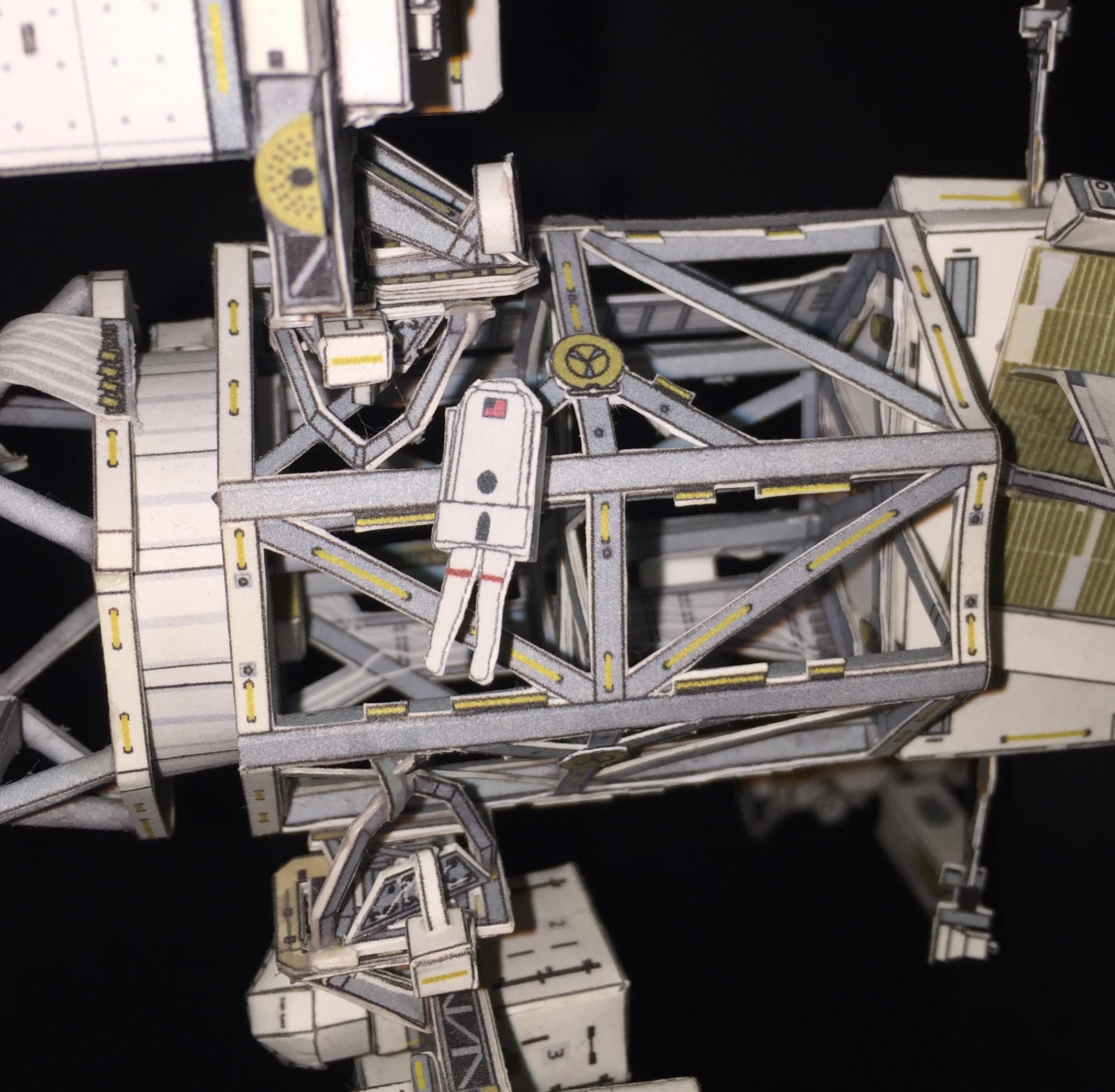 Expedition 42 US EVA-31 | AXM Paper Space Scale Models Blog