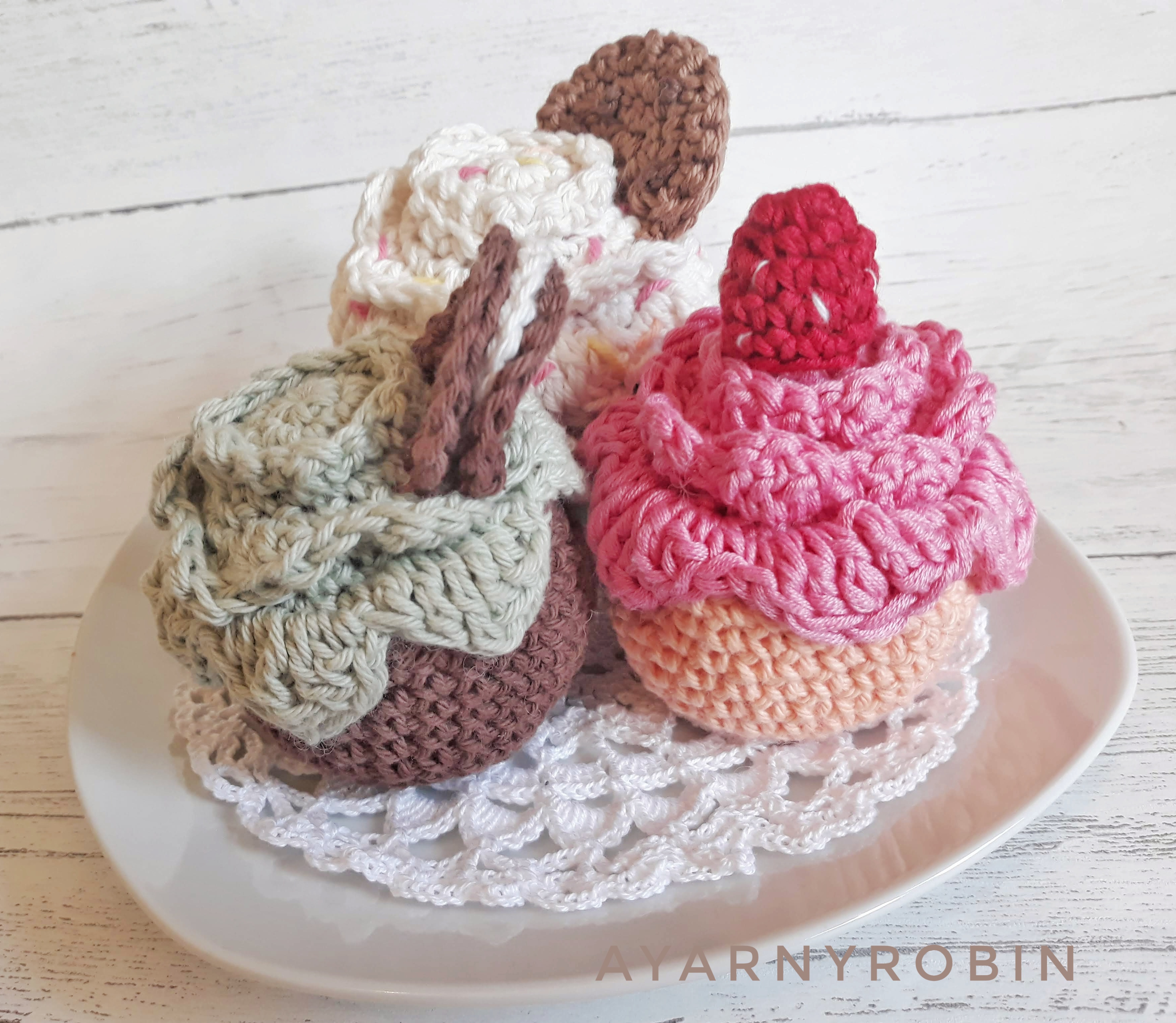 crochet cupcakes