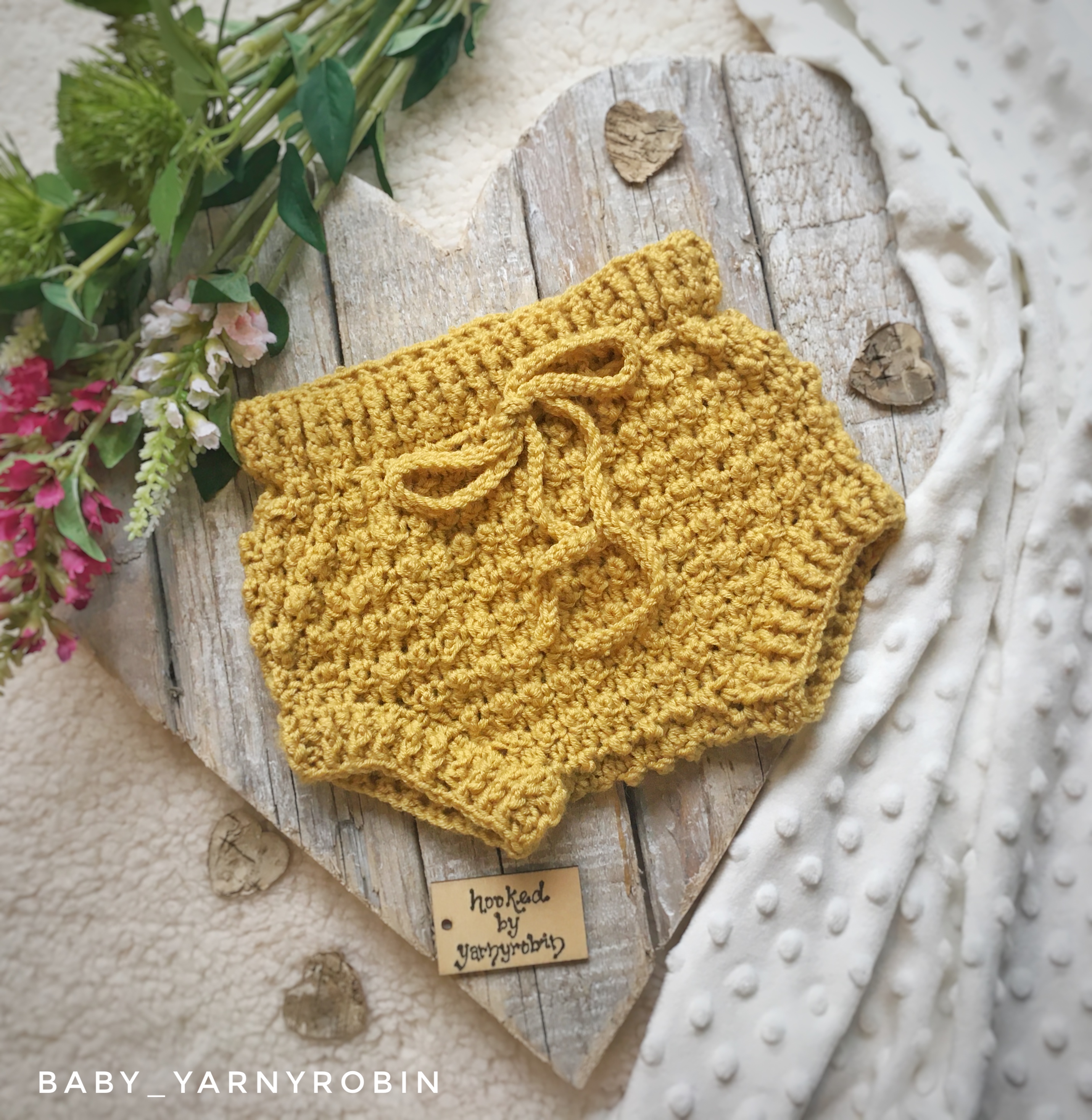 baby shorts, bloomers