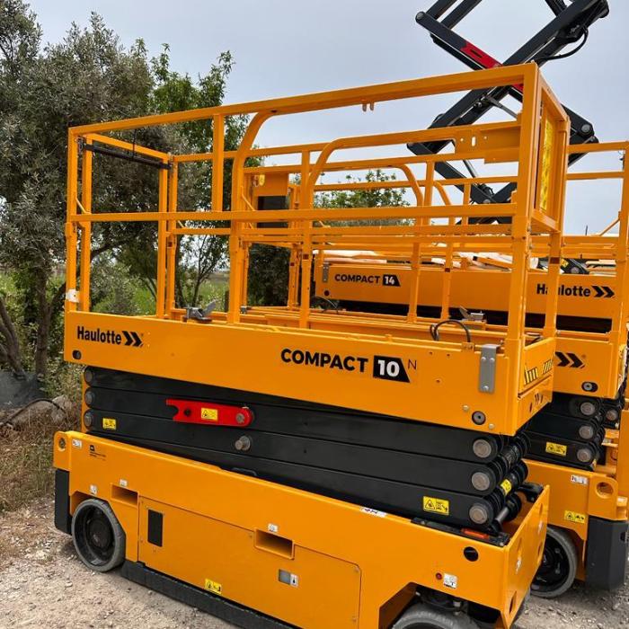 12 Metre Akülü Makaslı Platformlar