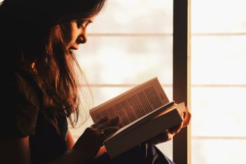 因為無法行萬里路，所以讀萬卷書。