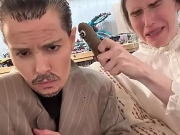 Emily Hampshire apologises for 'insensitive' Johnny Depp Halloween costume.