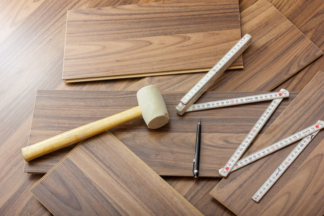 What’s the best option: glue down or floating lvp?