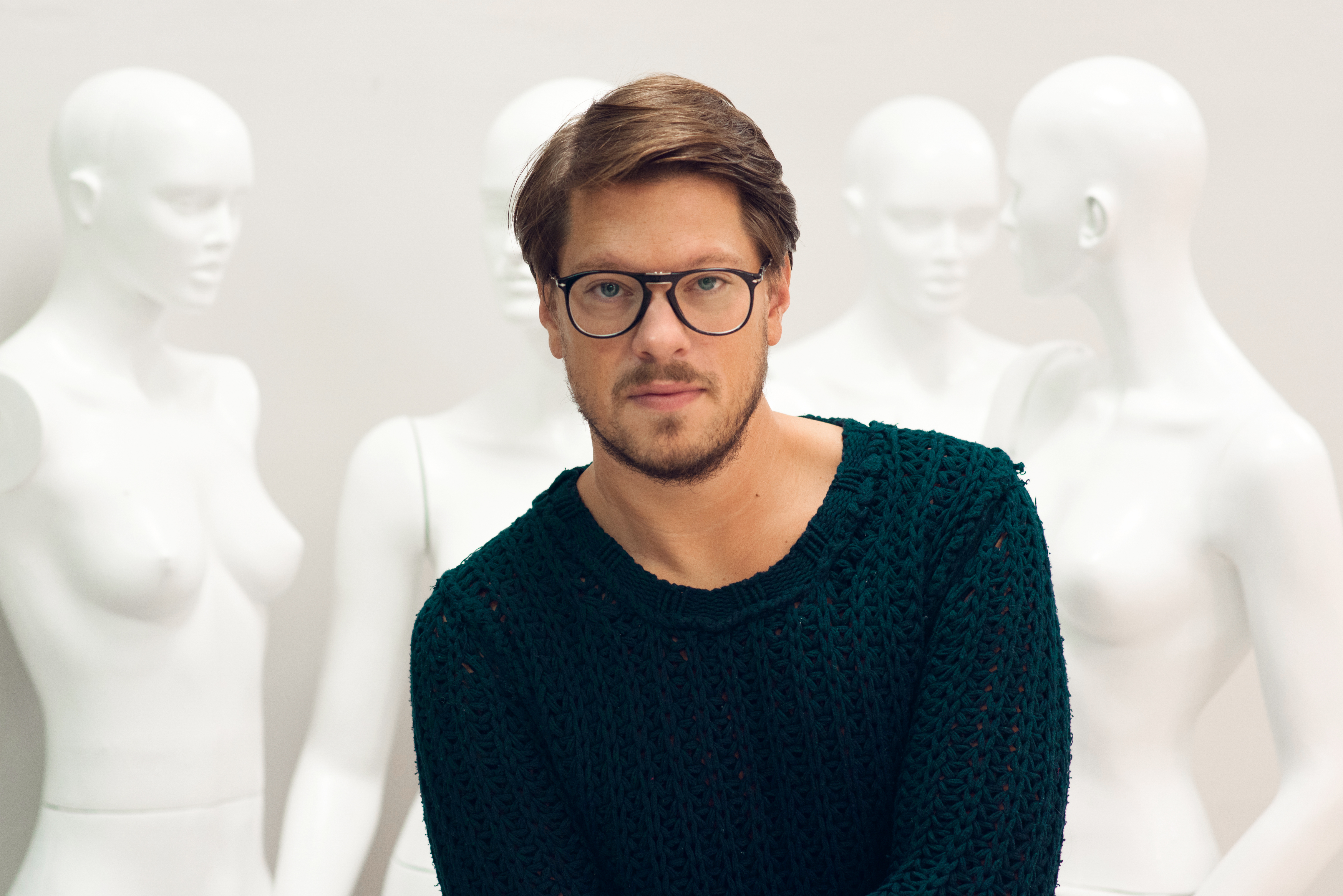 Juraj Zigman Za Njegovim Kreacijama Su Poludjele Poznate Dame Regiona Muska Moda Je Dosadna Azra Magazin