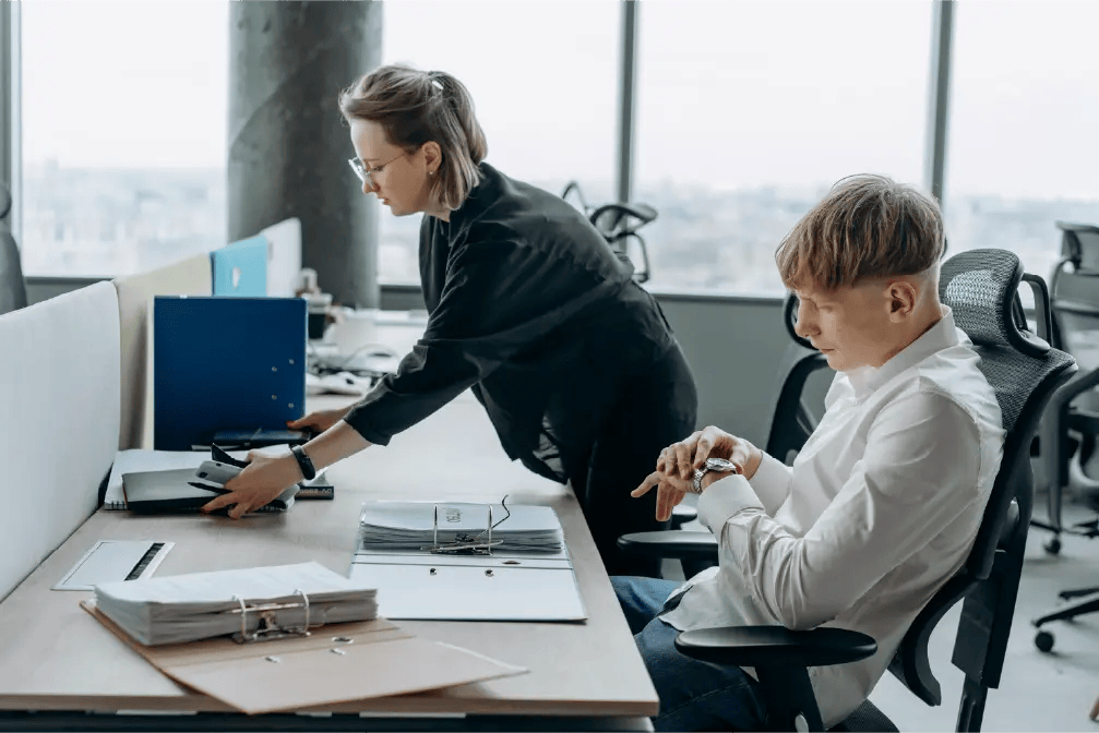 Cómo mejorar la gestión de empleados, nóminas y horarios con herramientas digitales