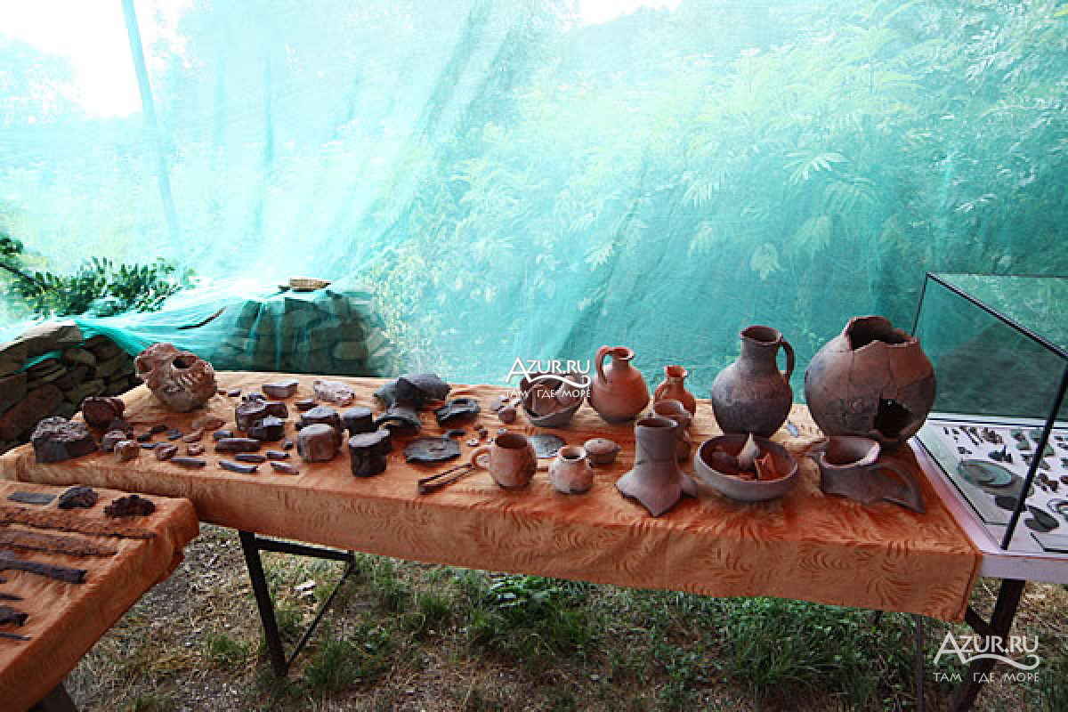 При этом, в стоимость экскурсии не входит подъем на канатной дороге в красной поляне. Ekskursiya Rimskaya Bashnya V Arhipo Osipovke