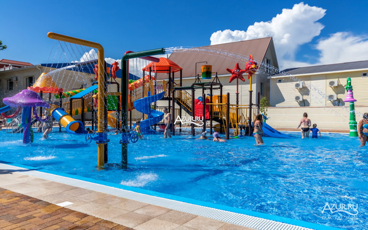 Описание гостиницы, линия пляжа, фотографии и отзывы туристов. Razvlekatelnyj Kompleks Albatros V Arhipo Osipovke